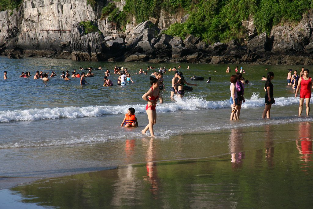 bãi biển cát cò 3, cát bà