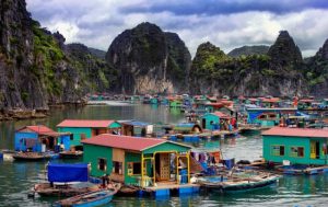 du lịch vịnh Lan Hạ - làng chài cái bèo