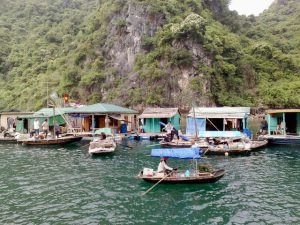 làng chài cửa vạn - vinhlanha.com