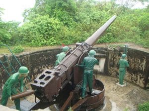 du lịch vịnh Lan Hạ - pháo đài thần công