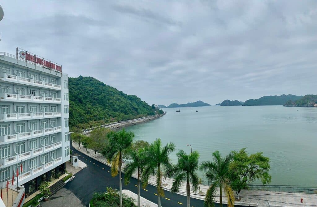 Hùng Long Hotel - Khách sạn view biển cát bà